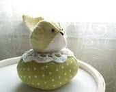 Pastel Yellow Felt Bird Green Polka Dot Pincushion Tuffet