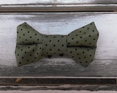 Oliver slide-on-collar doggie bowtie