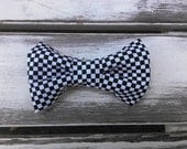 Axel slide-on-collar doggie bowtie