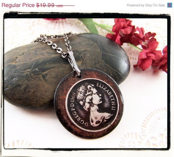 ON SALE 026 Hand Painted Vintage 1969 New Zealand Elizabeth II Unisex Coin Pendant no Chain