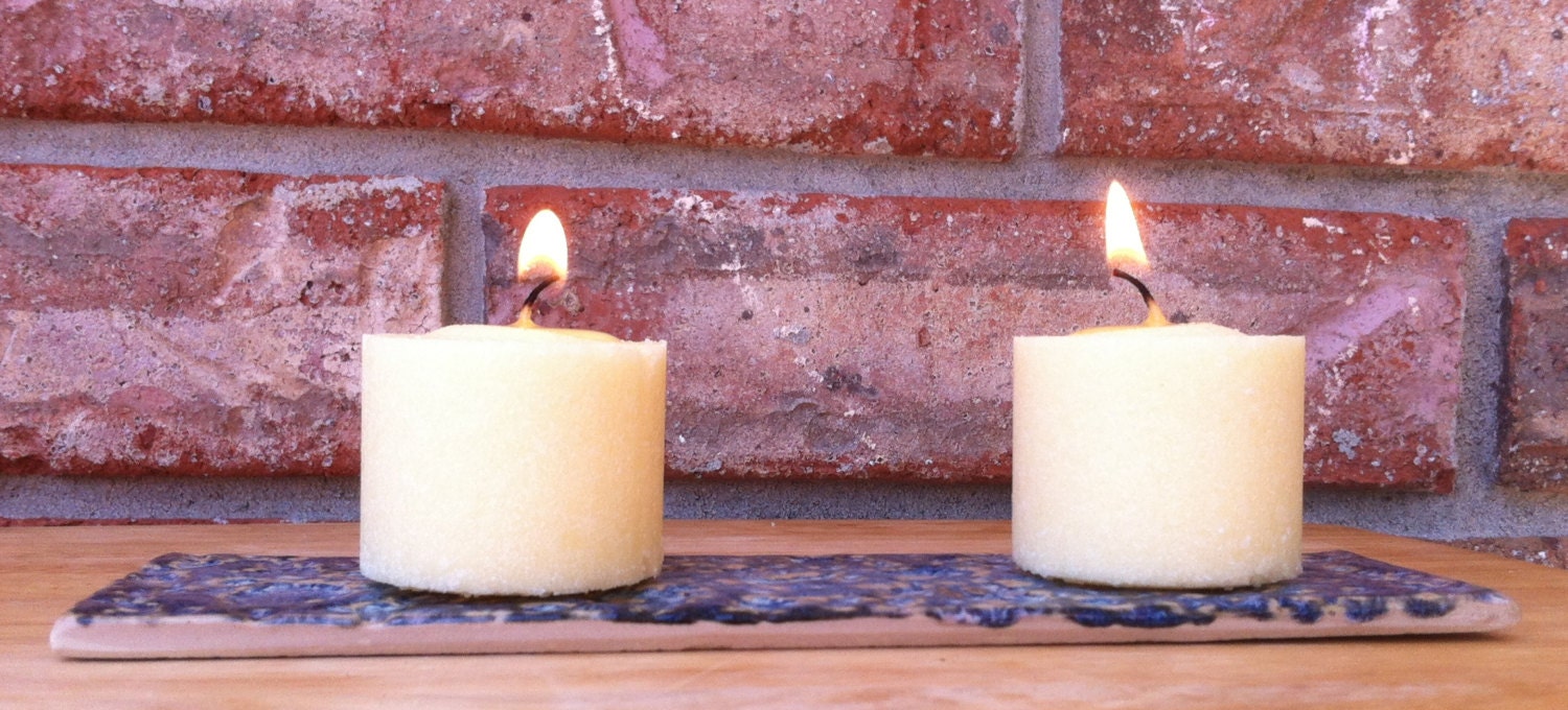 Handmade Pike Place Maket Bubblegum Alley Double Bubble Blueberry Bubble Gum Design Ceramic Candle and Incense Holder