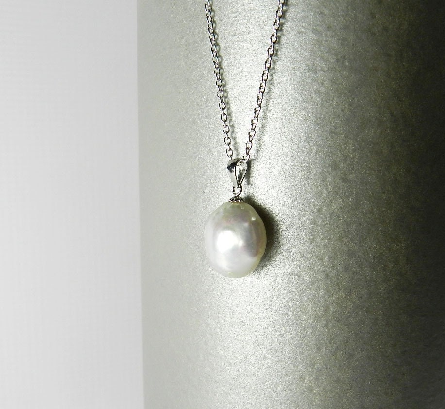 White Coin Pearl Pendant Necklace Bridesmaid Jewelry