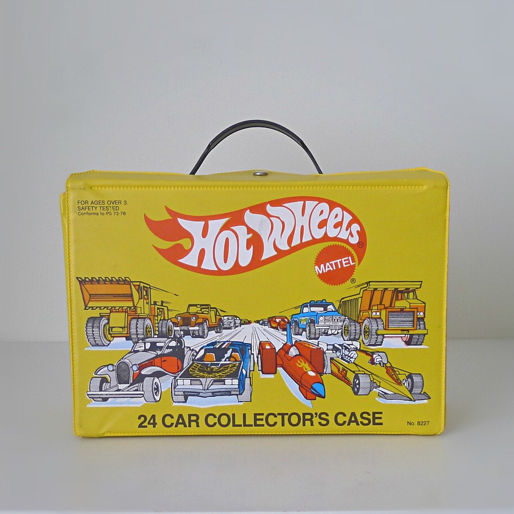 Vintage Hot Wheels Case, 1980s Mattel - carrying case, collect, toy car, 80s toy, yellow, kids toy, vinyl case, for him