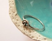 Double knot silver ring, metalwork ring, handmade, natural jewelry