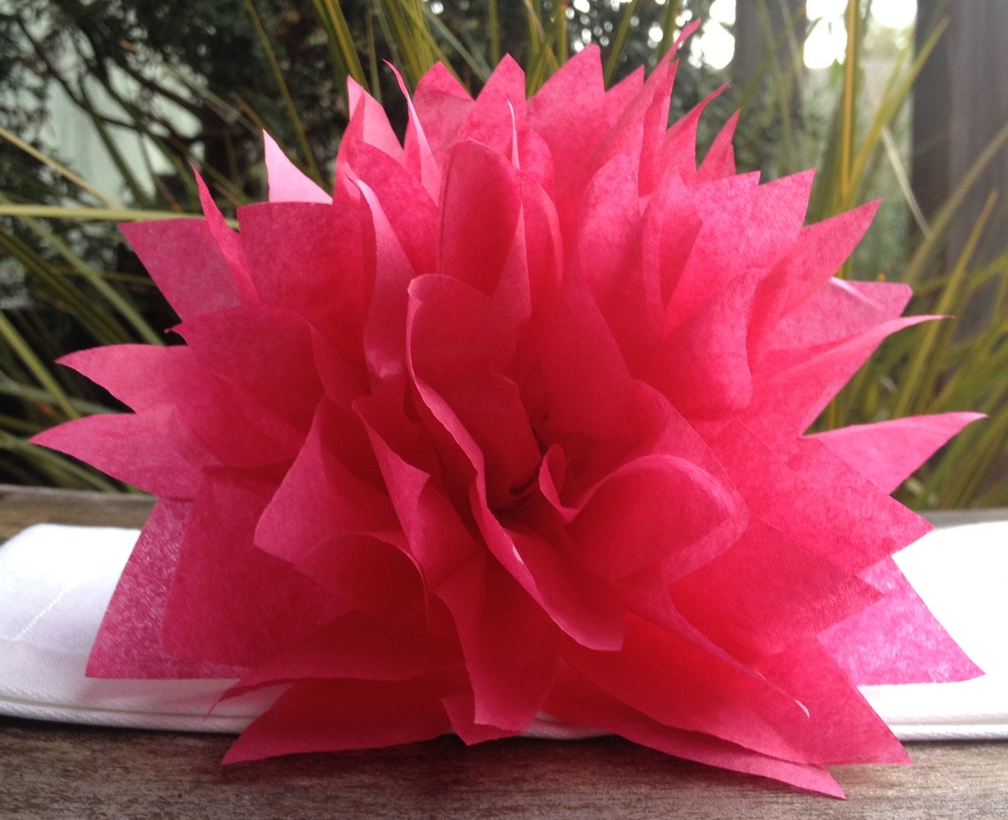25 Boysenberry Pink Paper Dahlia Napkin Holders.Eco wedding, hip parties, babies, wine night. Tissue paper Pom Pom flowers
