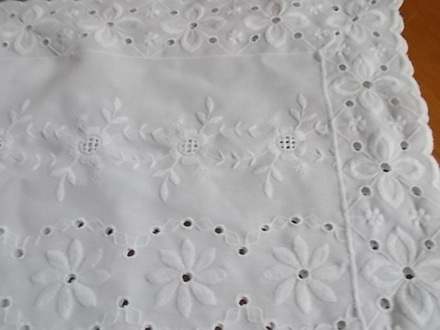 Vintage white table runner, dresser scarf, linens, shabby chic, cottage home, romantic living, home decor, 43 " L