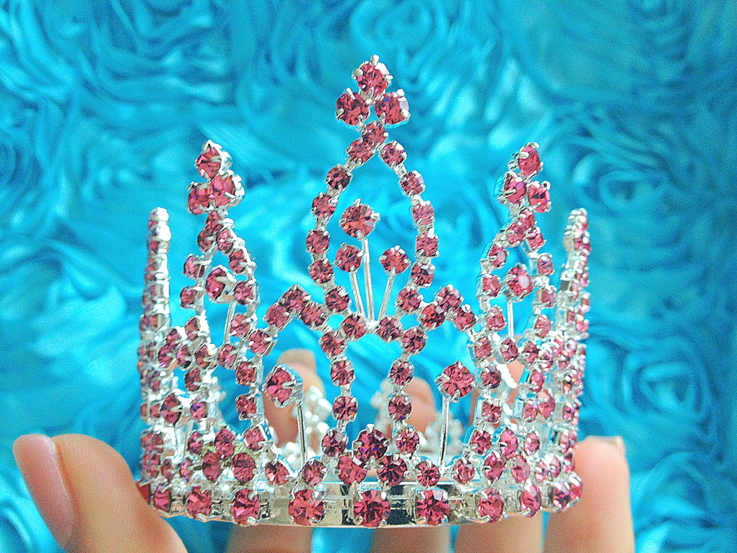 Mini Crown. Baby Crown. Baby Tiara. Mini Tiara. Newborn crown. Newborn tiara. Crystal crown. Newborn photo prop. baby showergift