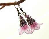 ON SALE Pastel Pink Lucite Flower Earrings