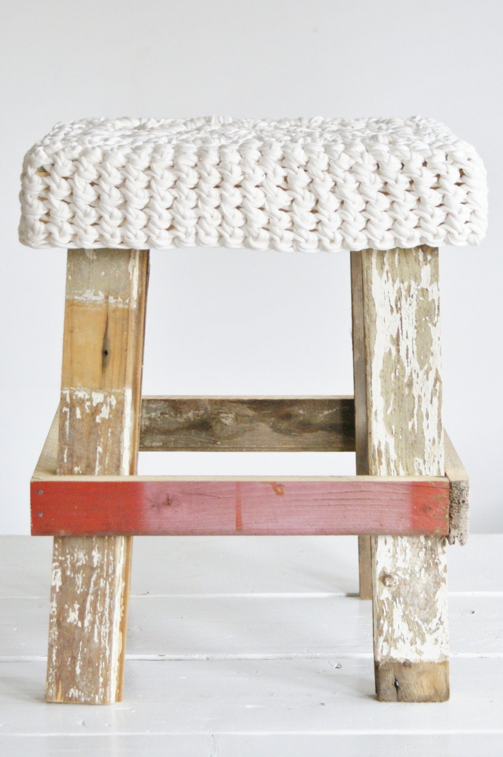 wood & wool stool