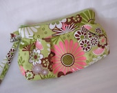 Wristlet Clutch Designer Fabric Pleated Bag Detachable Strap Pink Green Floral