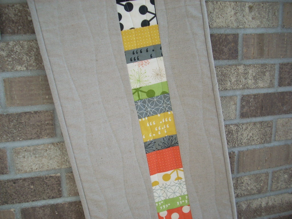 linen and comma tablerunner - FREE SHIPPING