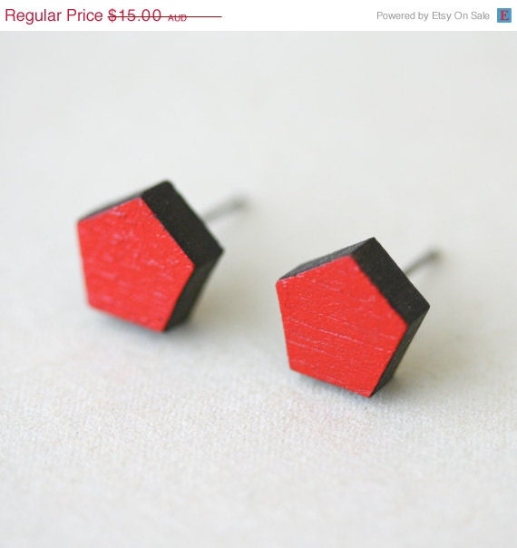CLEARANCE SALE Mini wooden geometric pentagon stud earrings in red