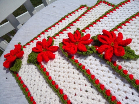 Vintage Kitschy Poinsettia Red Flower 1950s Place-mats
