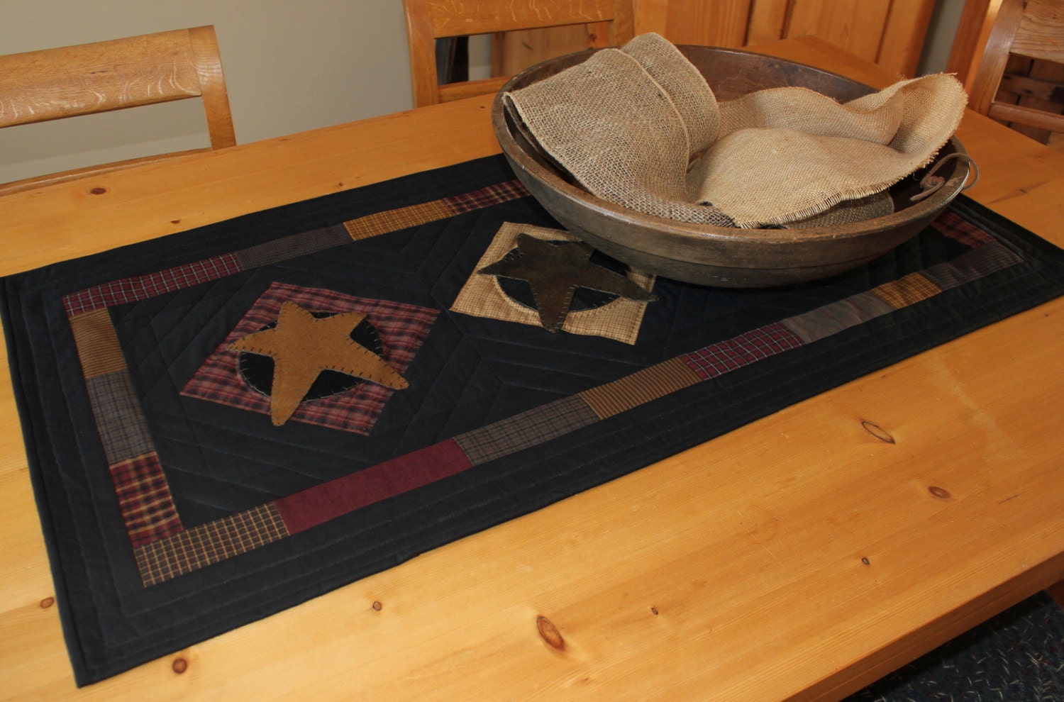 Primitive Star quilted table runner wall hanging
