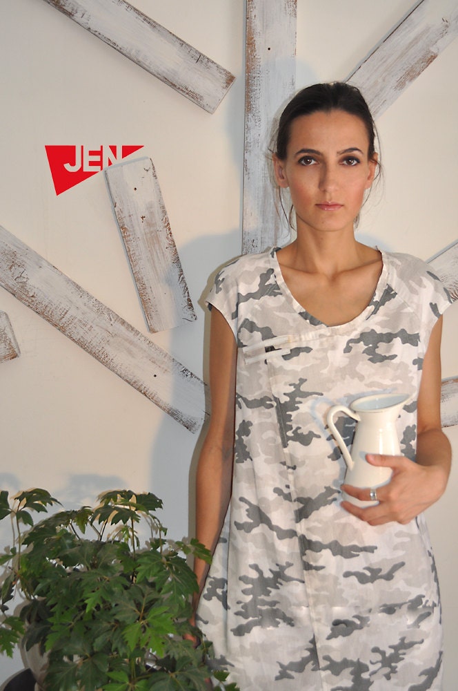 A line floral cotton asymmetrical mini dress with pockets Small in stock