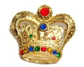 Gold tone crown with rhinestones vintage brooch pin CS