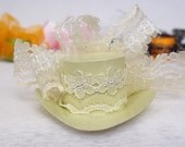 Mini Pale Lemon Top Hat