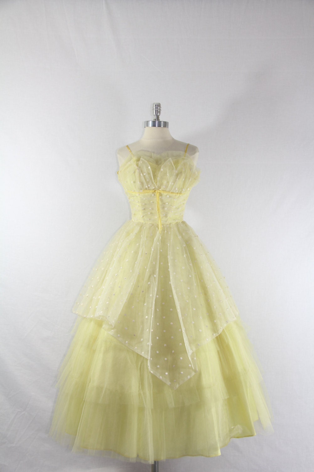 1950's Prom  Dress - SWEETHEART Shelf Bust -  Vintage Yellow and Ivory Swiss Dot  Tulle Prom  Dress