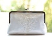 Embroidered Ivory Bride Wedding Purse Clutch Bridesmaid Gift by Lolis Creations