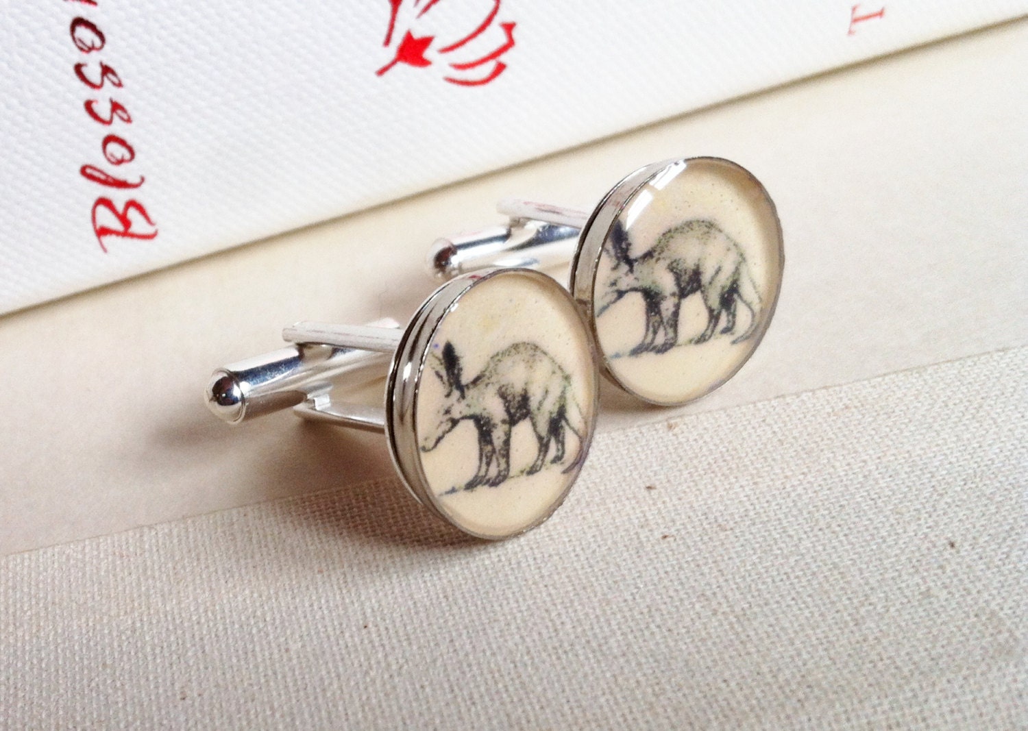 aardvark - silver cufflinks with gift box by Tomato-Made
