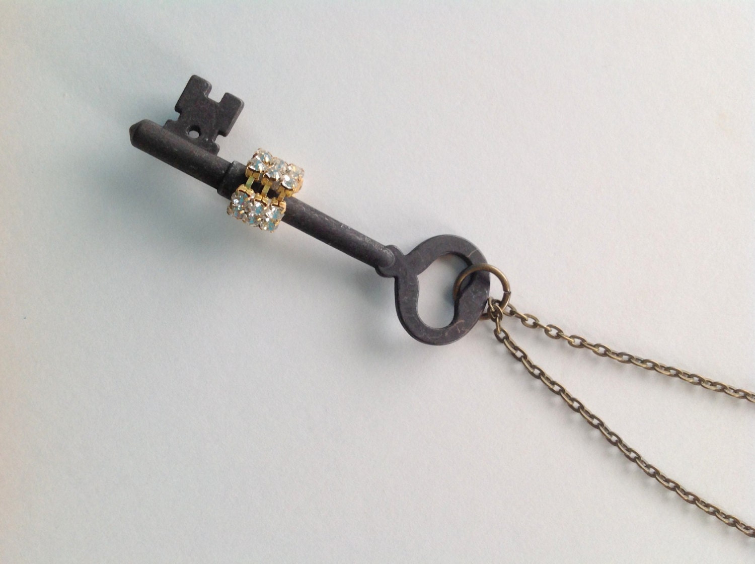 Necklace DIVA Vintage Original Skeleton KEY Diamond Beaded Necklace Key