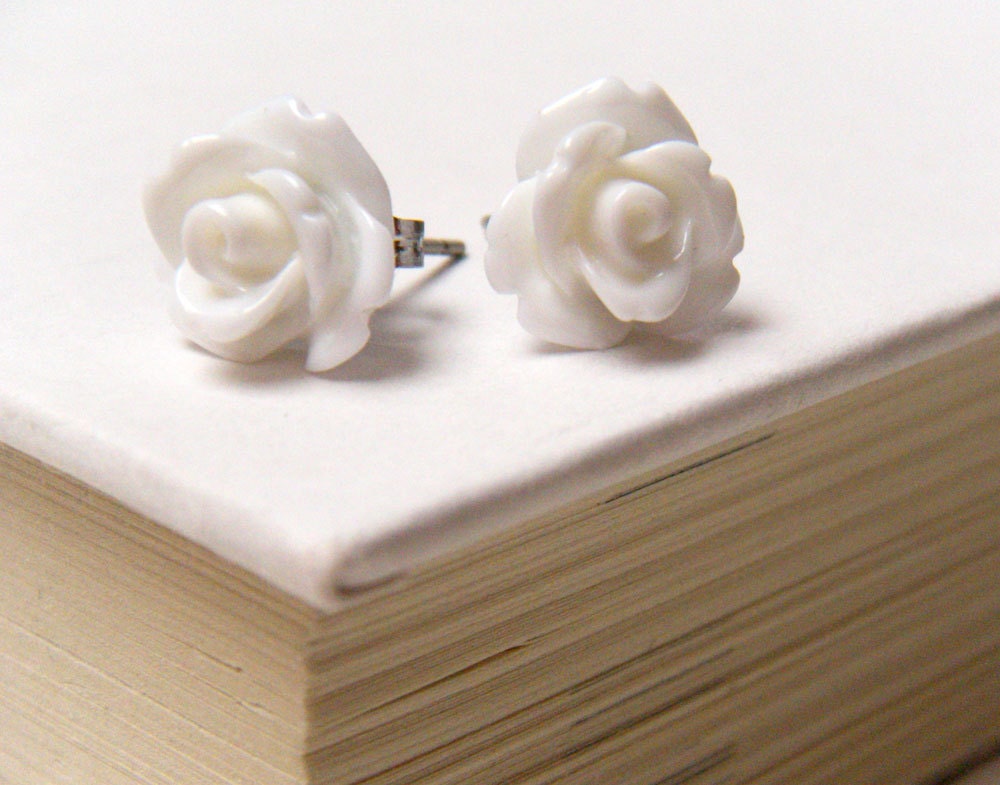 White Flower Earrings, White Rose Earrings, Stud Earrings, Bridesmaid Jewelry, Vintage Style Earrings - merryalchemy