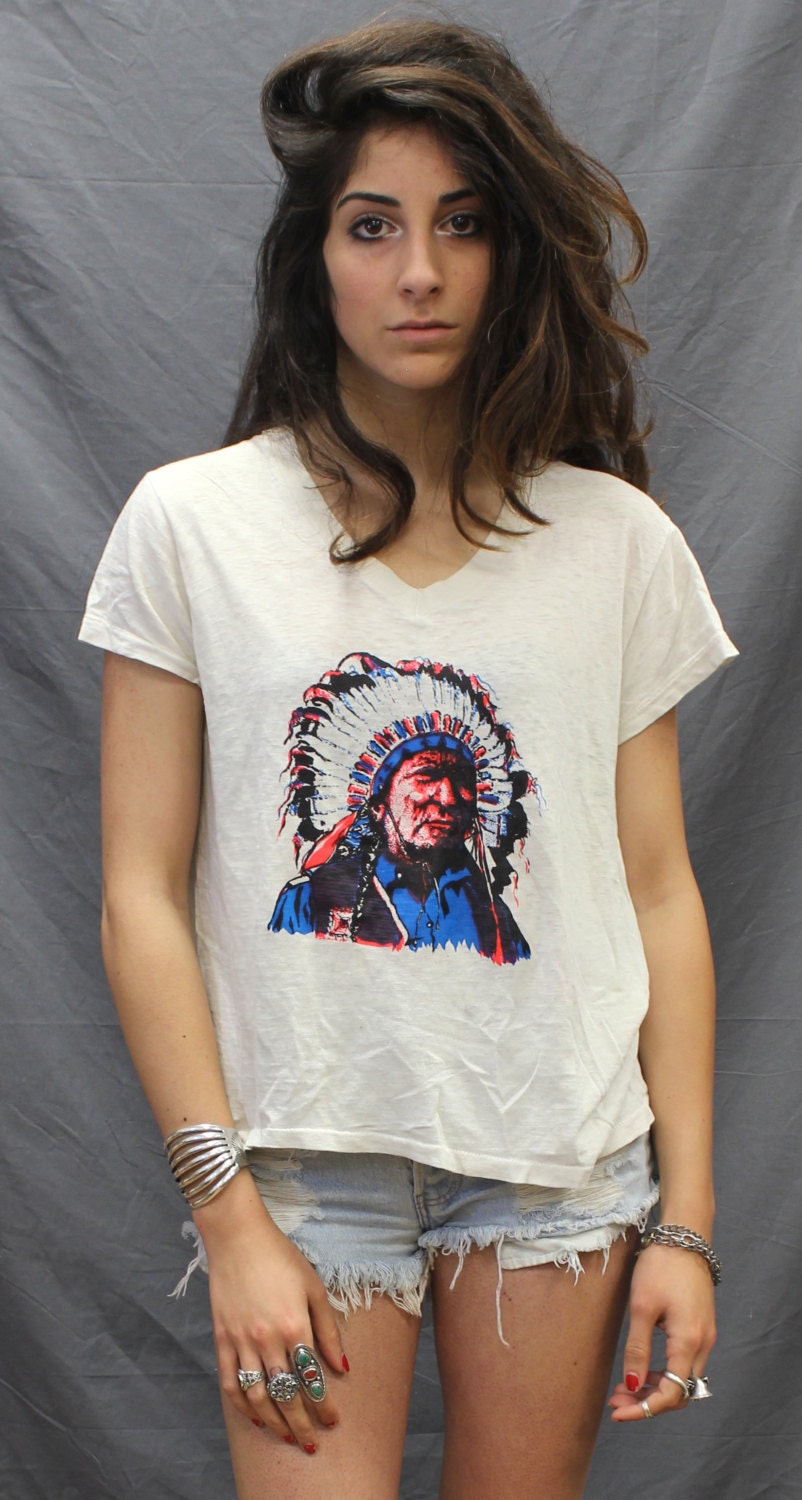 vintage NATIVE INDIAN 70s v-neck T SHIRT medium