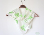Green Triangle Wave Scarf / Soft Cotton Spring Lime