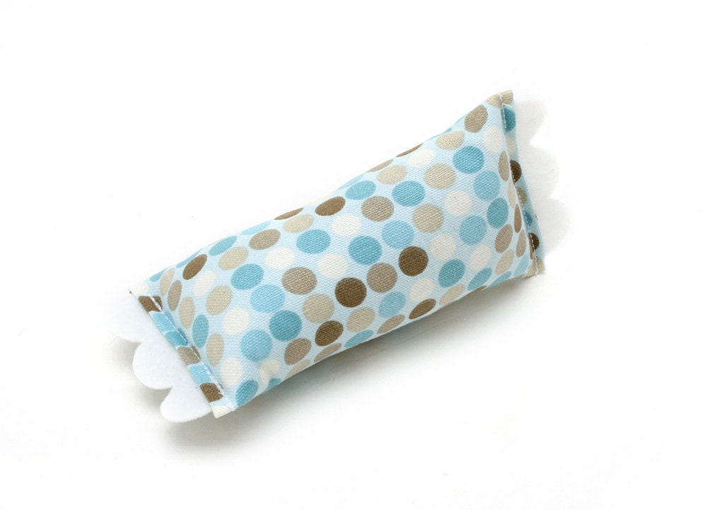 Small ModKicker Catnip Cat Toy (Blue Brown Mod Dot)