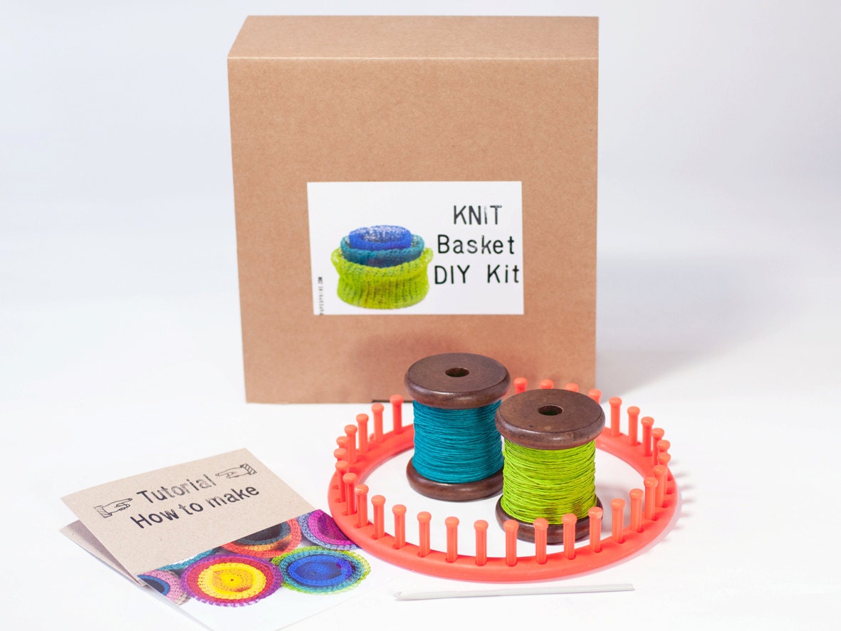 DIY Kit: Knit Baskets Medium - Paper Twine - personalize and choose your colors - easy and fun - no knitting skills required