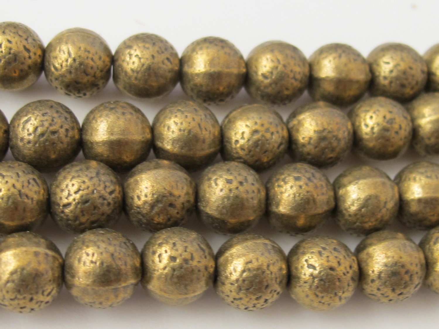 Brass tone metal beads - 10 beads - BD357