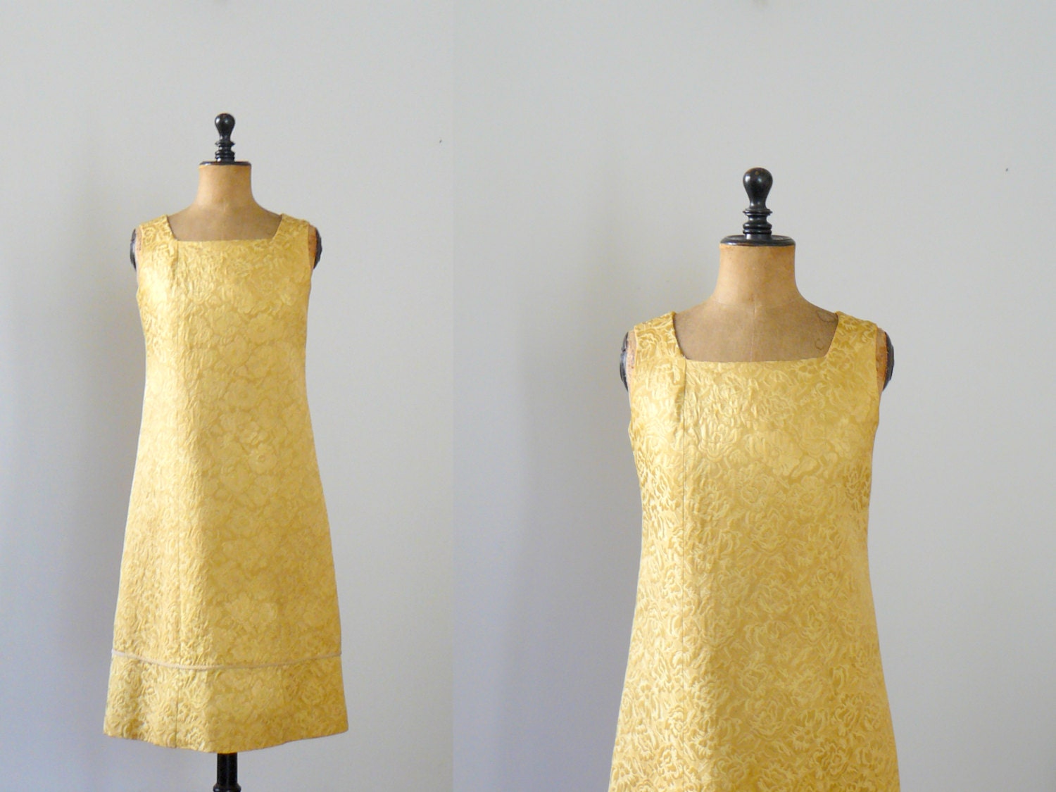 Vintage 1960s yellow gold brocade mod dress. shift dress