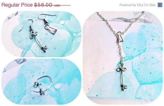 Memorial Day Weekend Sale Skeleton Key and Lock Jewelry Gift Set - Matching Lariat Necklace, Earrings, and Ring
