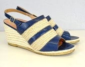 Vintage espadrille wedge sandals / navy leather / woven / 1960s