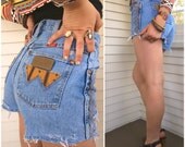 vintage Wrangler high waisted SHORTS size 7,rocker,festival, eco clothing, boho, southwestern back pocket applique & hand painting, zasra
