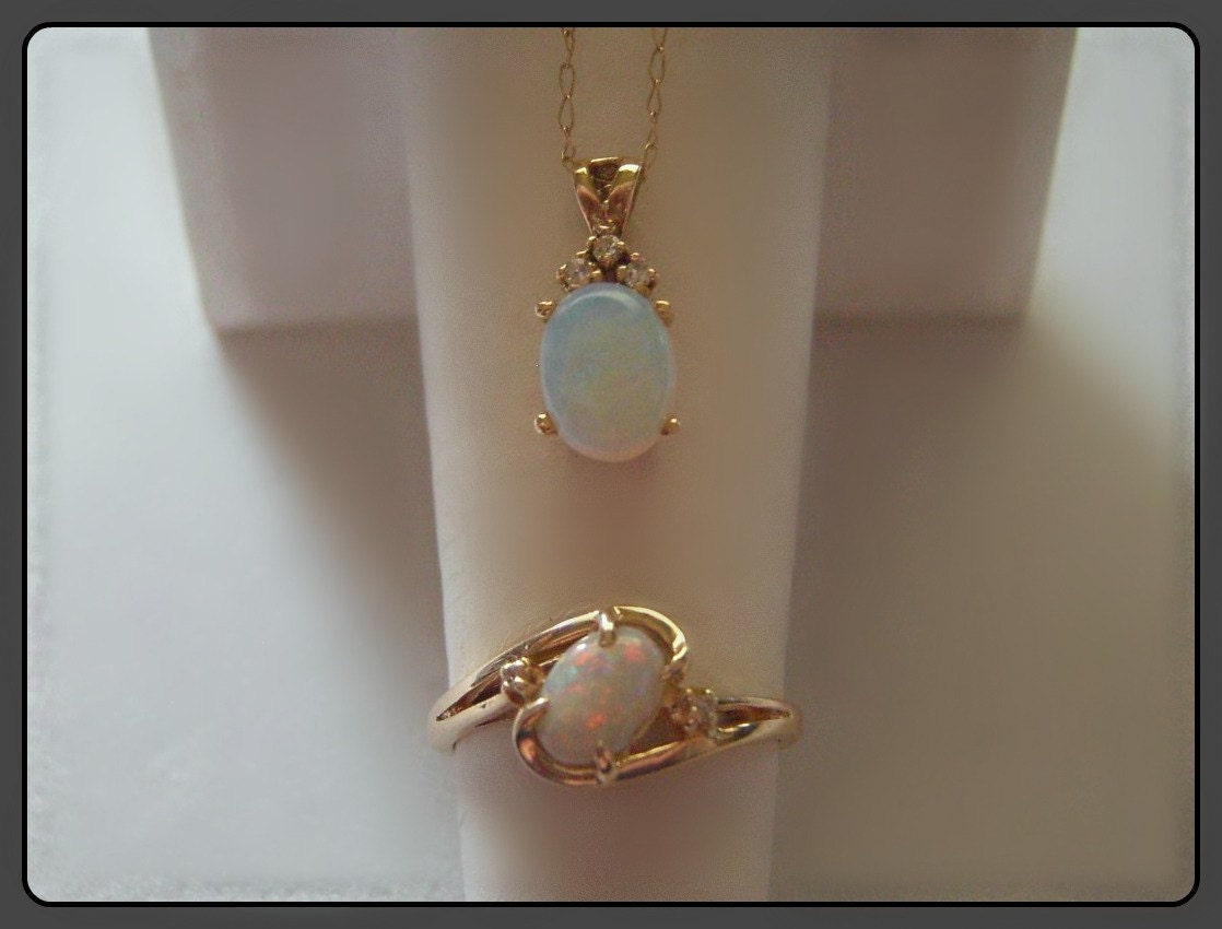 14k  Opal Ring and Necklace with Diamonds Vintage 3.1 grams