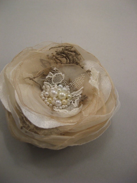 Wedding bridal hair accessory flower hairpiece Rustic burlap shabby chic vintage lace Beige champagne Ivory Fascinator rhinestone pearls