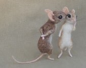 Needle felted mouse couple 1:12 scale dollhouse mice