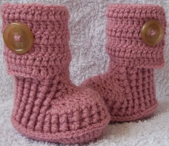 baby booties crochet knitted baby boots knit shoes handmade for newborn, 0 to 3 month or 3 to 6 months- CHOOSE your SIZE and COLOUR