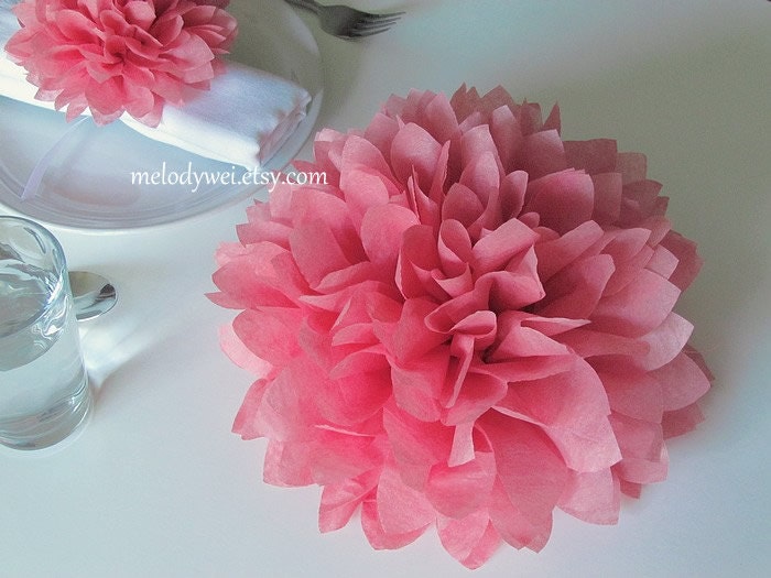 6 centerpieces, 9'' tissue paper flowers, good for Table Decoration and Aisle Decor
