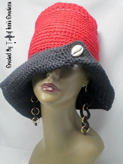 Black and Red Open Crown Angular Hat with Cowry