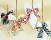 WOODEN BOW HEARTS - Wooden Heart with Floral Bows Ornaments White Rustic Distressed wood Vintage Woodland Wedding decoration decor