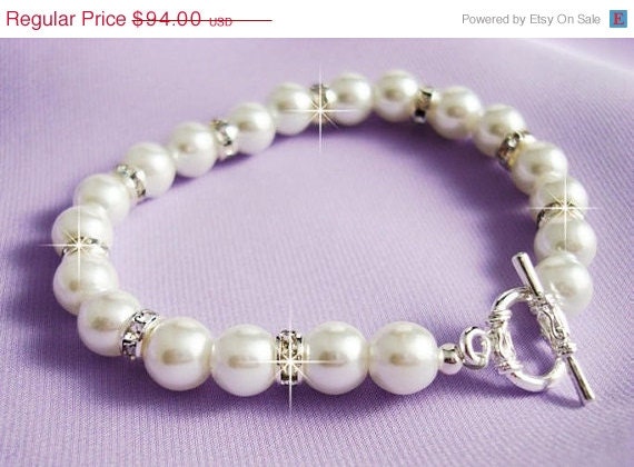 20% sale ends midnight- Wedding, Bridesmaids Delight - Bridal Set of 5 Swarovski Pearl Bracelets with Rhinestones - pick your pearl color,
