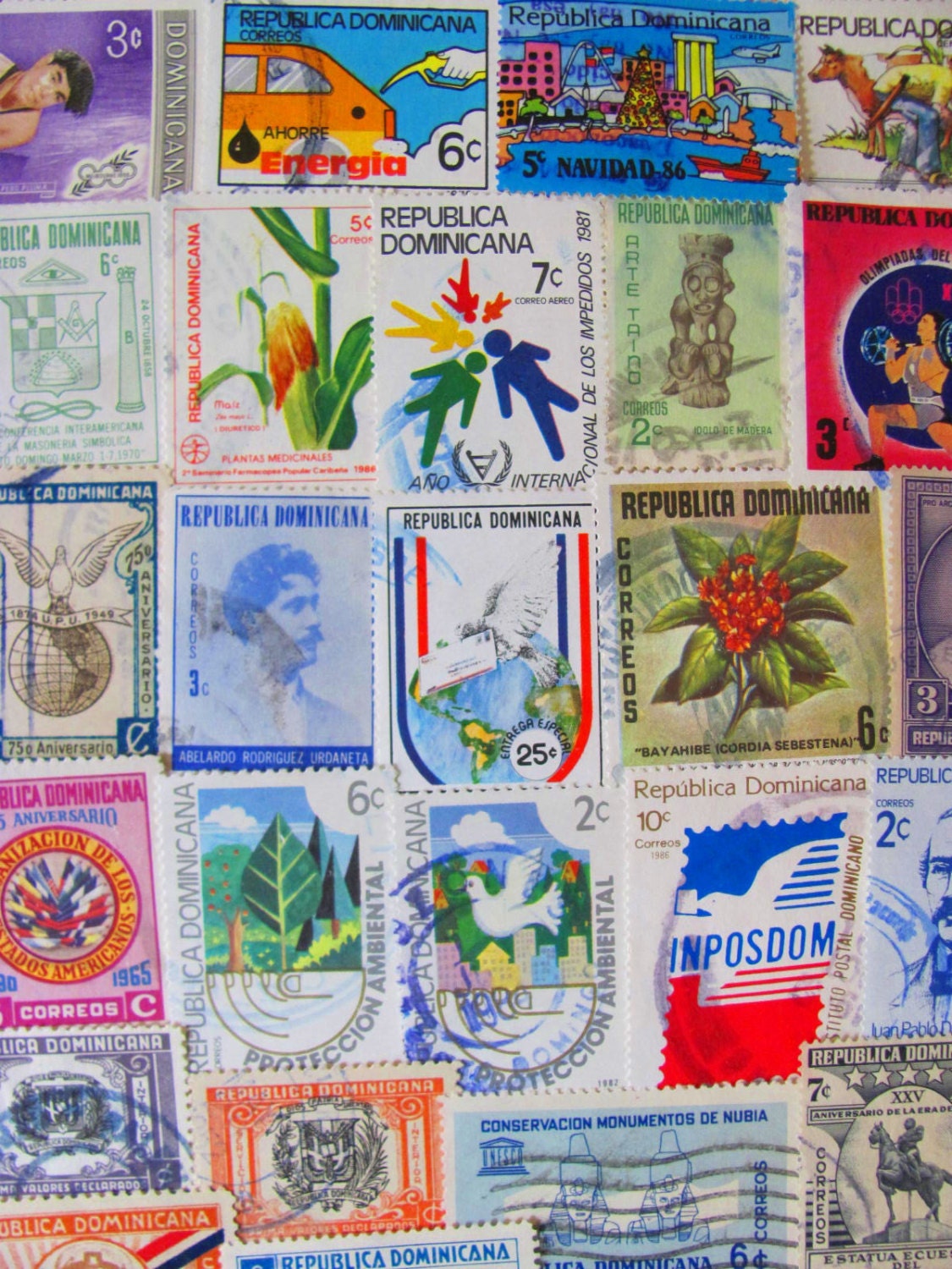 Pujols Por Favor 50 Vintage Latin Love Worldwide La Hispaniola DR Postage Stamps Philately Dominican Republic Central America