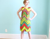 Sale Dress 1960s Vintage 60s MOD Chevron Zig Zag Shift  M Medium Green