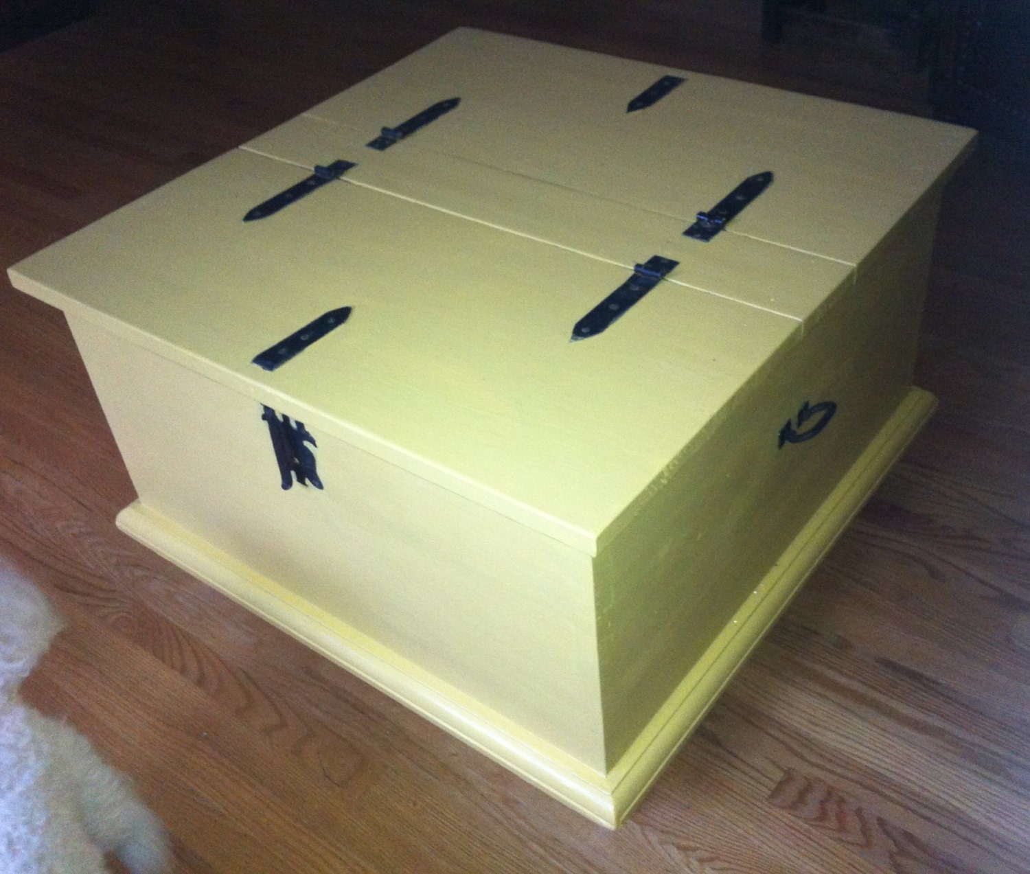 Coffee Table Storage Trunk Country Yellow 