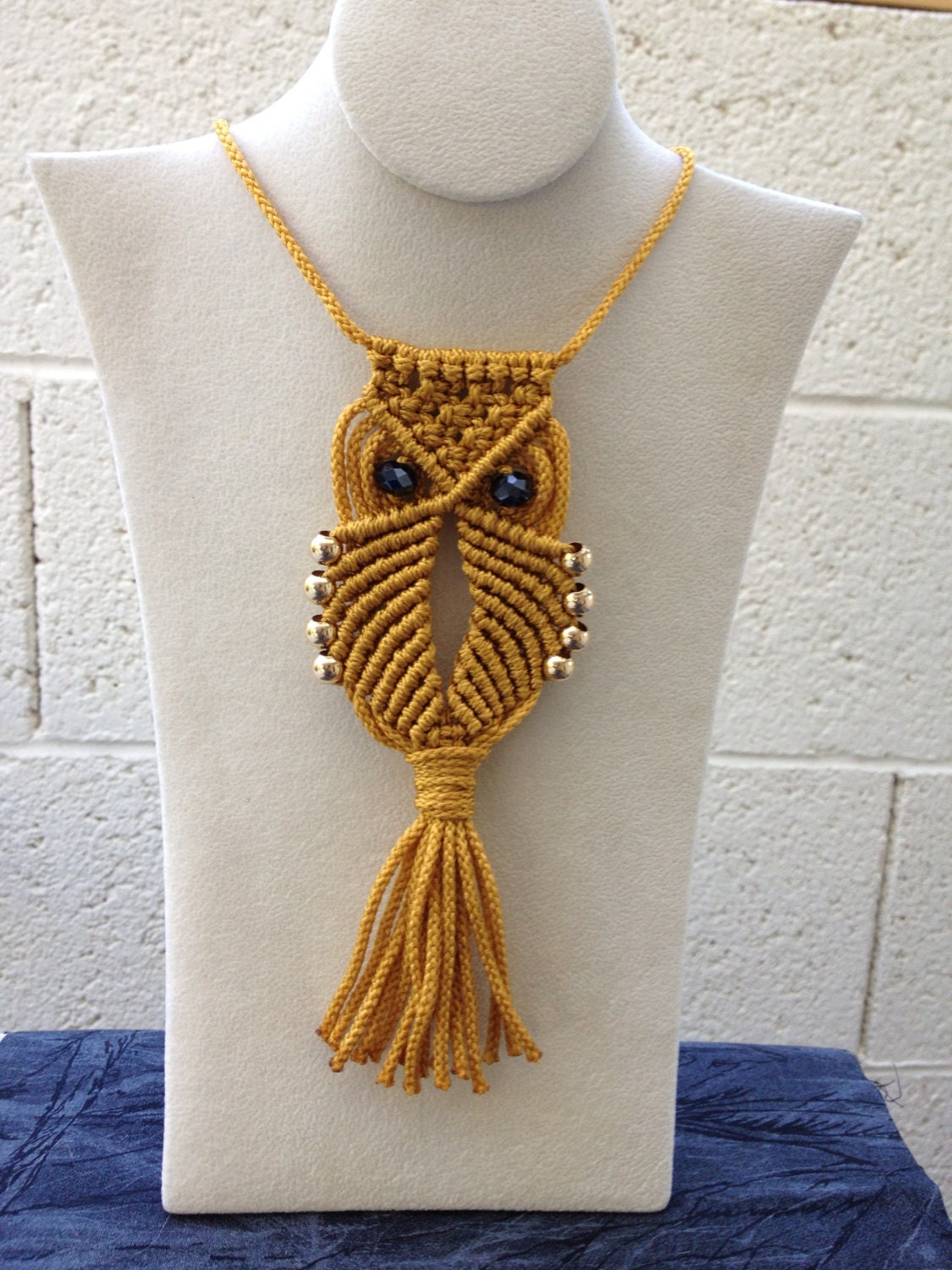 Macrame Owl Necklace (gold)