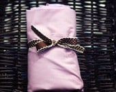 Violet fitted crib sheet