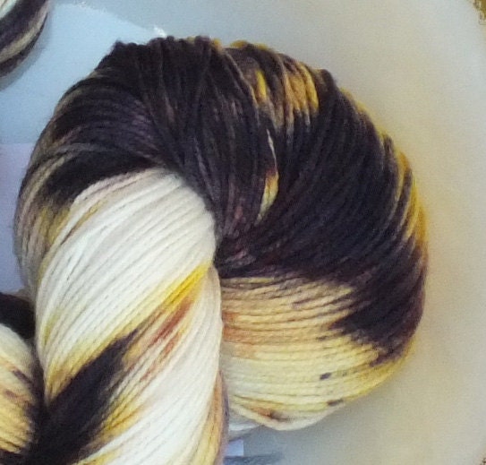 Arrow Feather Swizzle Twist Sock 435 Yards