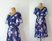 1970s Dress / 70s Navy Blue Floral Dress